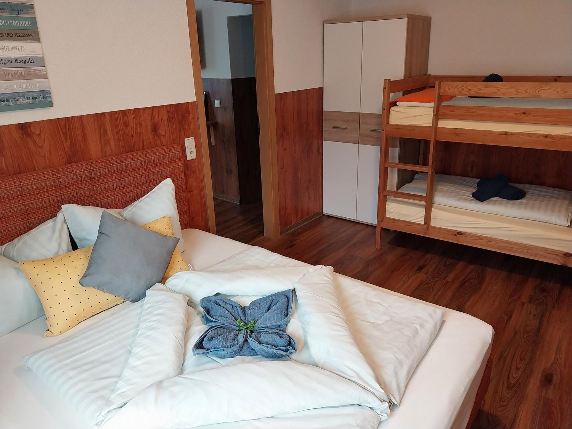 Landhotel Waldschloesschen Mit Gaststube Sohland an der Spree Bagian luar foto