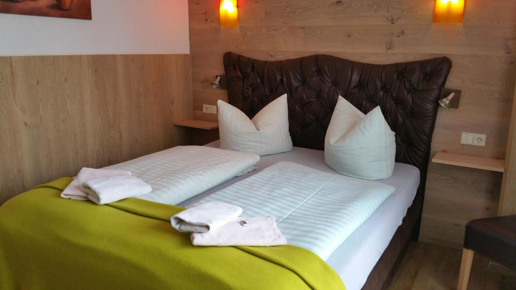 Landhotel Waldschloesschen Mit Gaststube Sohland an der Spree Bagian luar foto